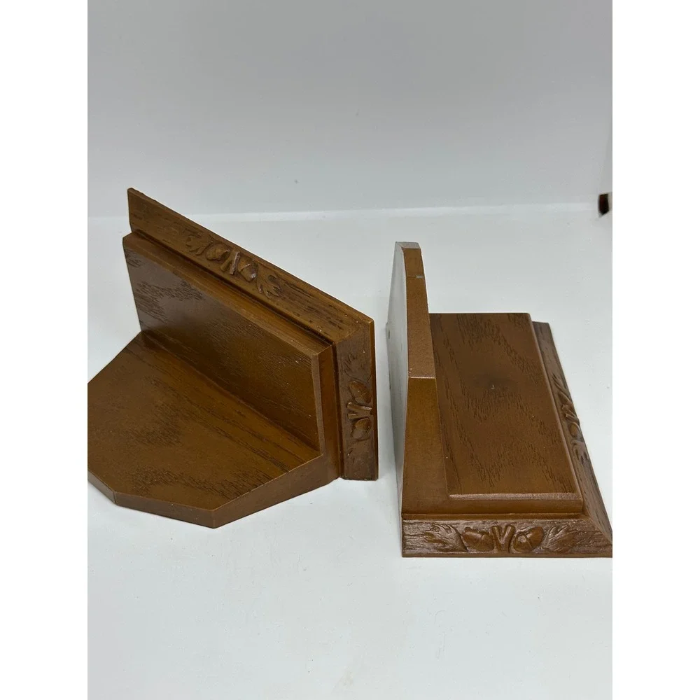 VTG Syroco Faux Wood Wall Sconces Brown Acorn Leaf Carved Floating Shelves Pair